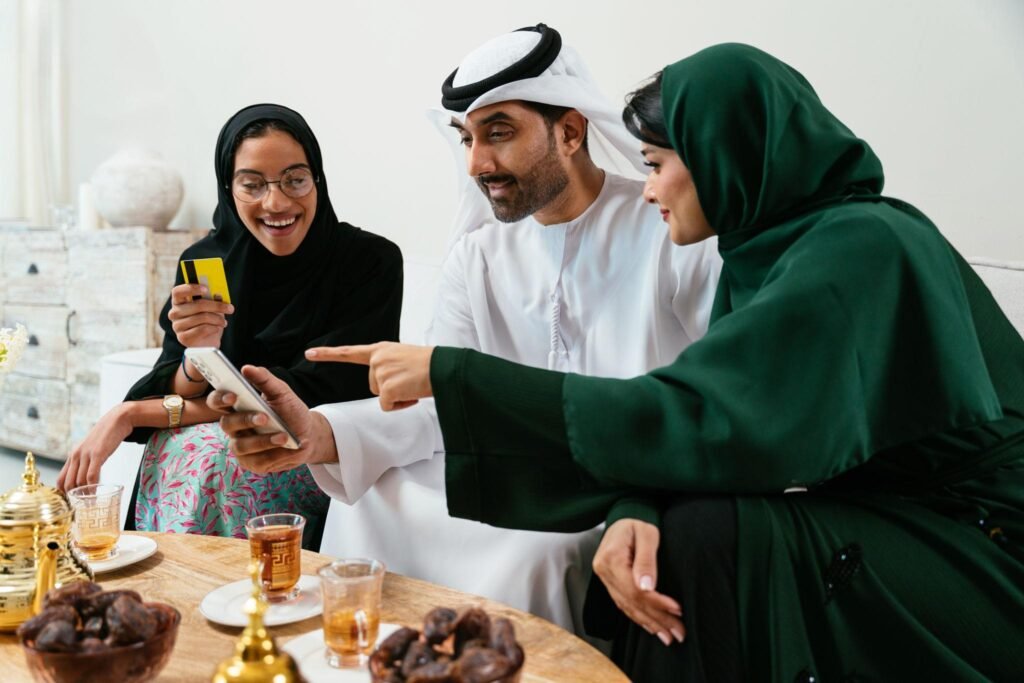 أفضل مواقع شراء العطور في الإمارات: دليل شامل لشراء عطر أصلي أونلاين (2026)